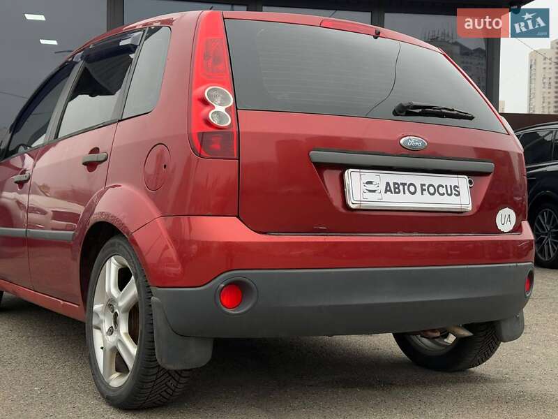 Хэтчбек Ford Fiesta 2007 в Киеве