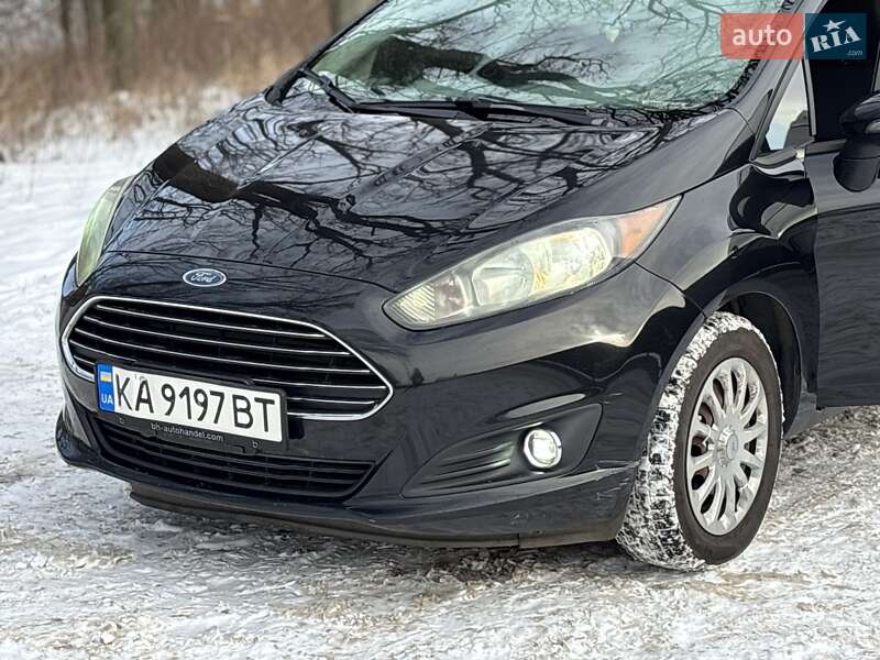 Седан Ford Fiesta 2014 в Києві