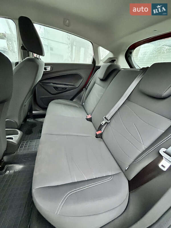 Хэтчбек Ford Fiesta 2016 в Харькове