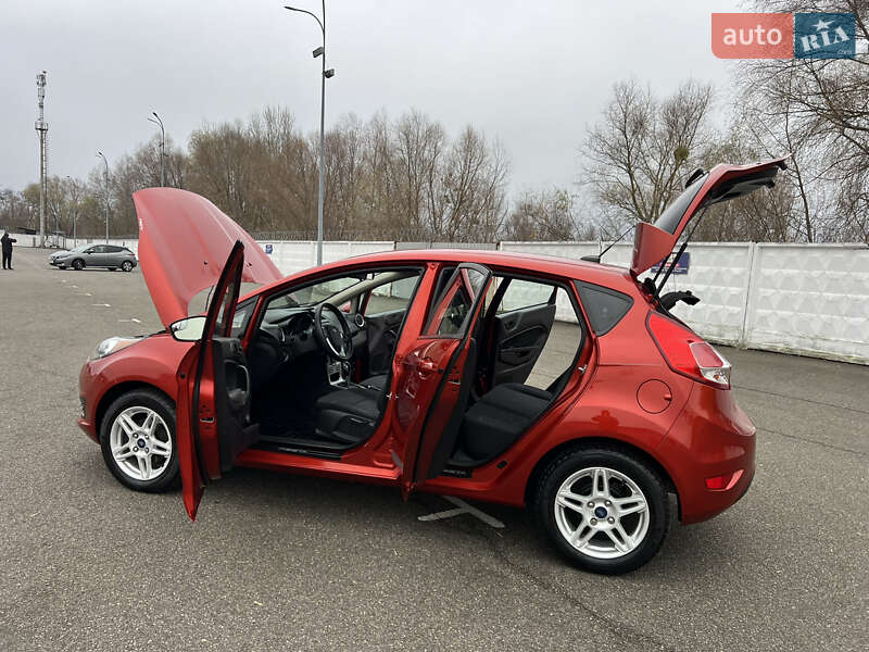 Хэтчбек Ford Fiesta 2018 в Киеве