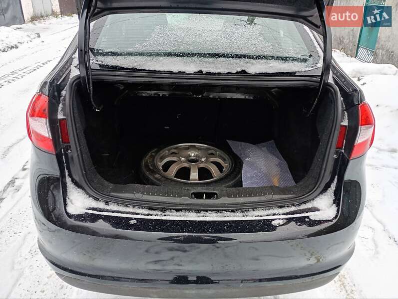 Седан Ford Fiesta 2012 в Лубнах