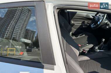 Хэтчбек Ford Fiesta 2013 в Киеве