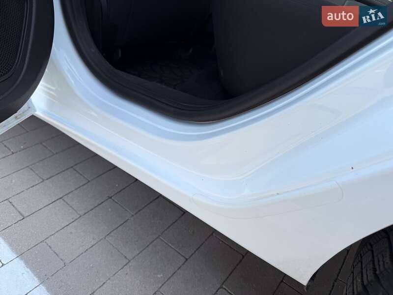 Хетчбек Ford Fiesta 2013 в Києві