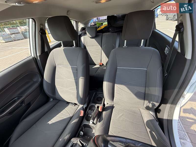 Хетчбек Ford Fiesta 2013 в Києві