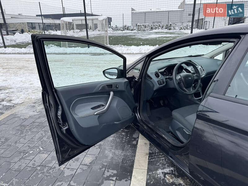 Хэтчбек Ford Fiesta 2010 в Мукачево фото 10 Хэтчбек Ford Fiesta 2010 в Мукачево