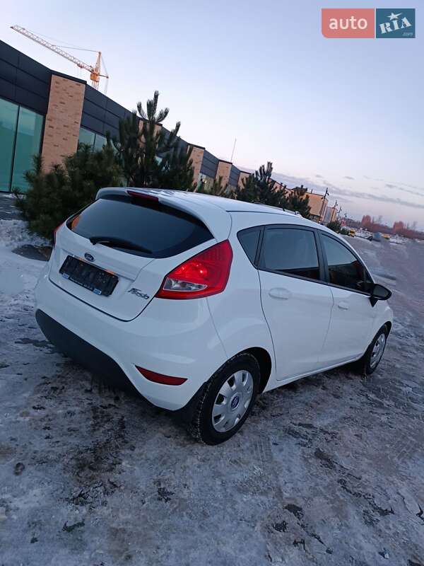 Хетчбек Ford Fiesta 2012 в Хмельницькому