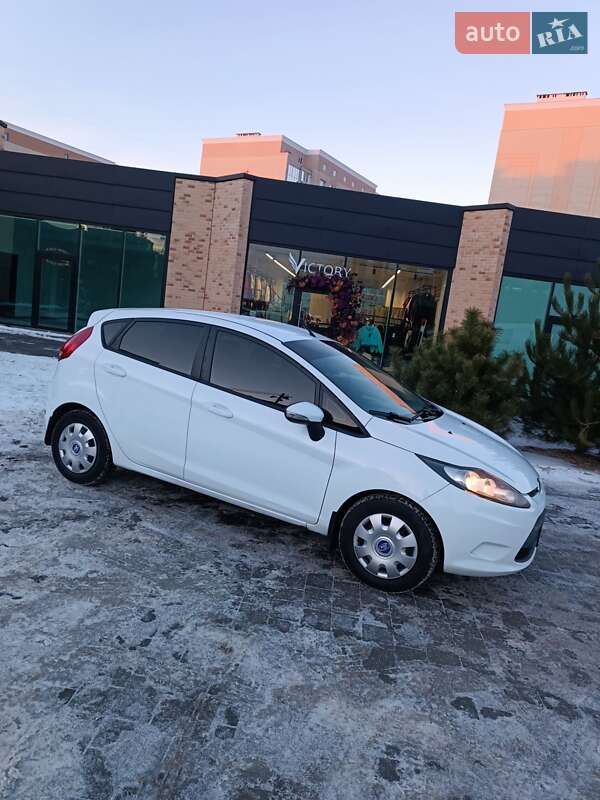 Хетчбек Ford Fiesta 2012 в Хмельницькому