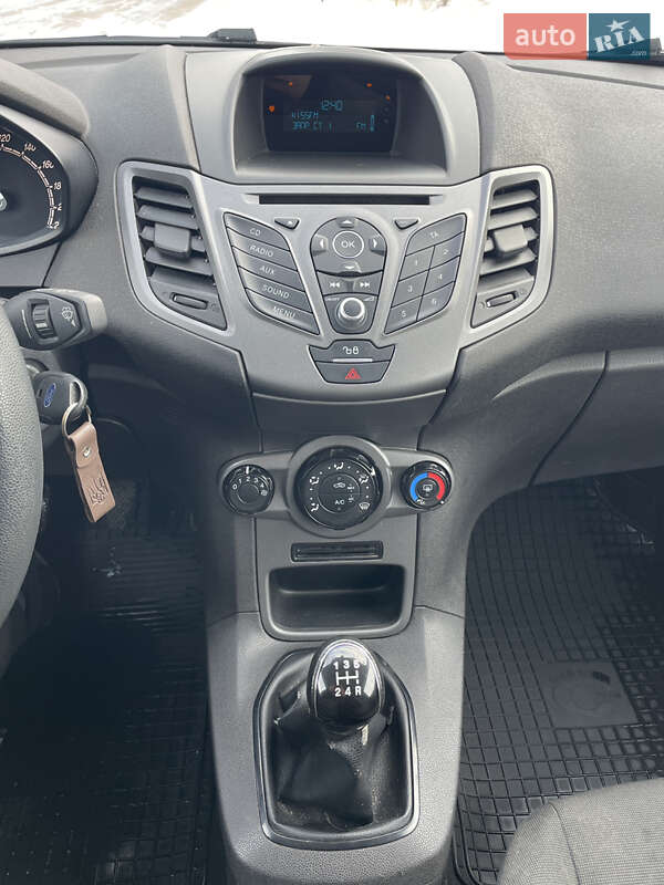 Хетчбек Ford Fiesta 2014 в Баришівка