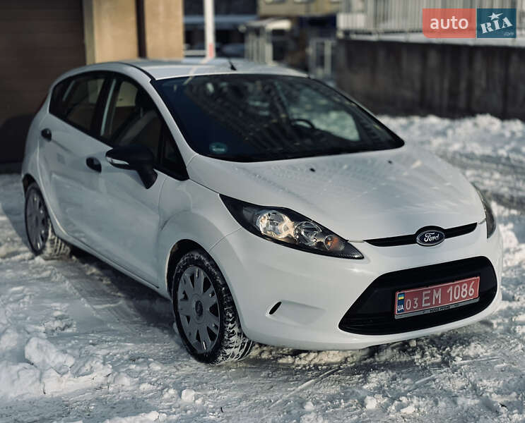Хэтчбек Ford Fiesta 2012 в Хмельницком