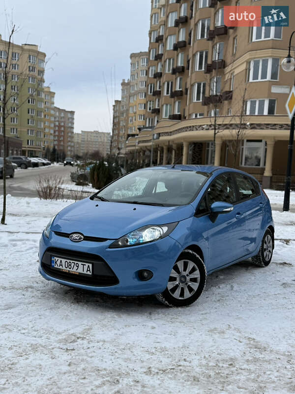 Хэтчбек Ford Fiesta 2012 в Шполе фото 2 Хэтчбек Ford Fiesta 2012 в Шполе