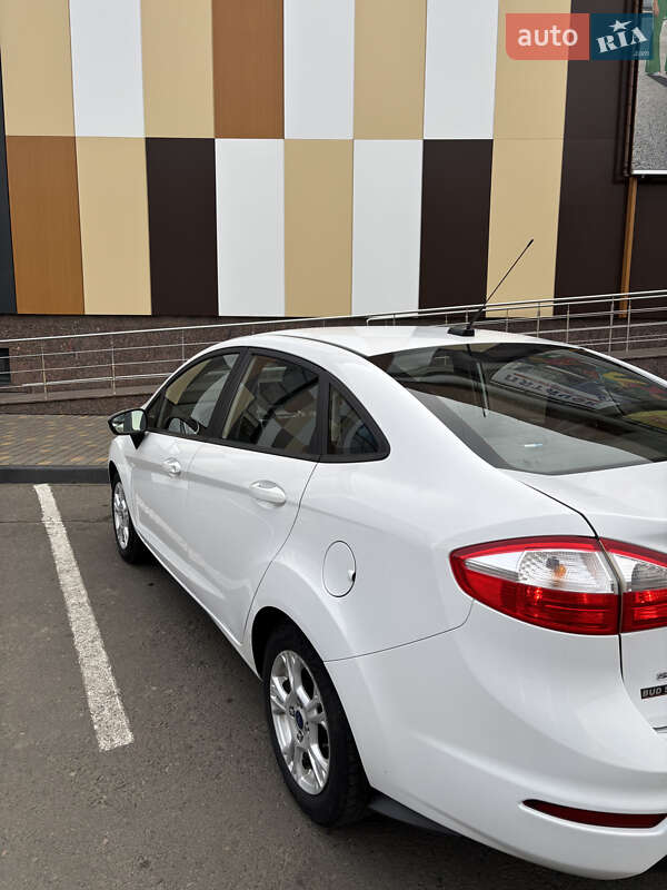 Седан Ford Fiesta 2014 в Одессе