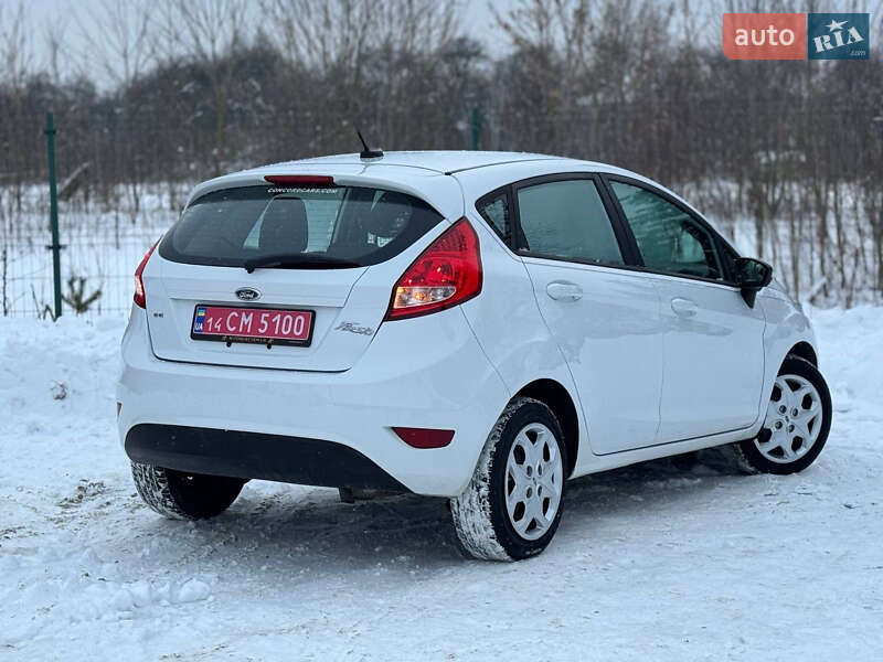 Хэтчбек Ford Fiesta 2013 в Дрогобыче