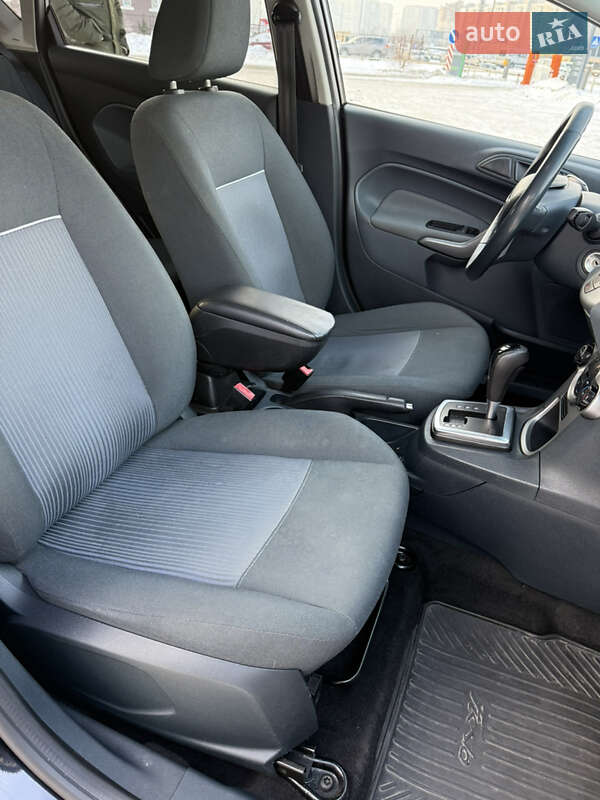 Хетчбек Ford Fiesta 2011 в Києві