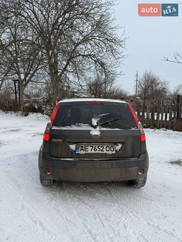 Хэтчбек Ford Fiesta 2008 в Кривом Роге фото 5 Хэтчбек Ford Fiesta 2008 в Кривом Роге
