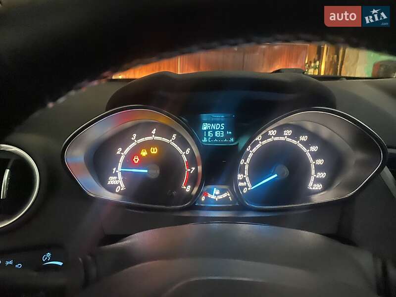 Хэтчбек Ford Fiesta 2015 в Чернигове