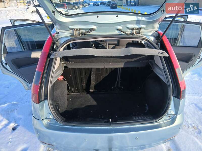 Хэтчбек Ford Fiesta 2003 в Борисполе