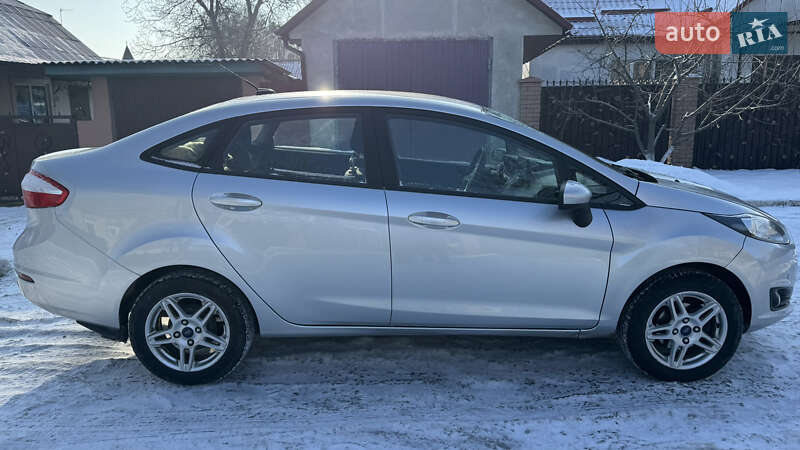 Седан Ford Fiesta 2017 в Переяславе