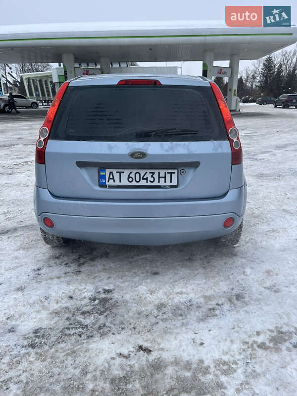Хэтчбек Ford Fiesta 2006 в Богородчанах