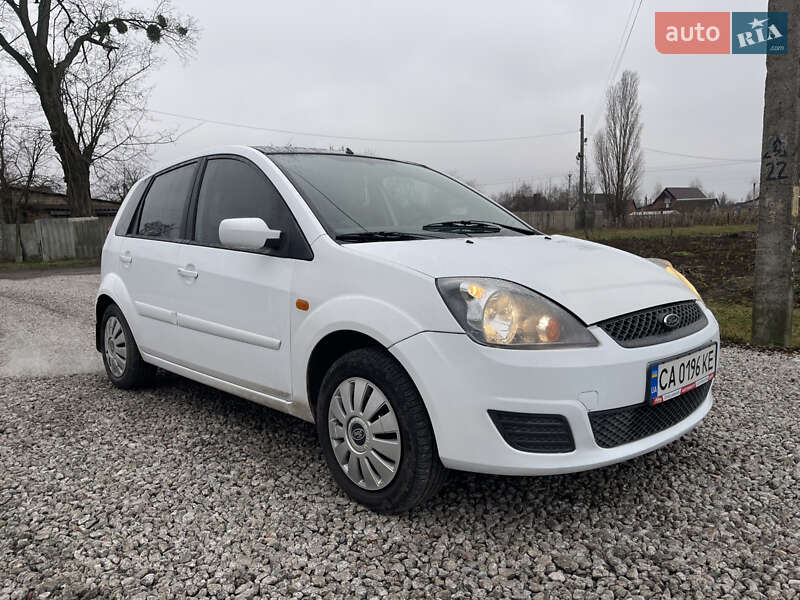 Хетчбек Ford Fiesta 2007 в Переяславі