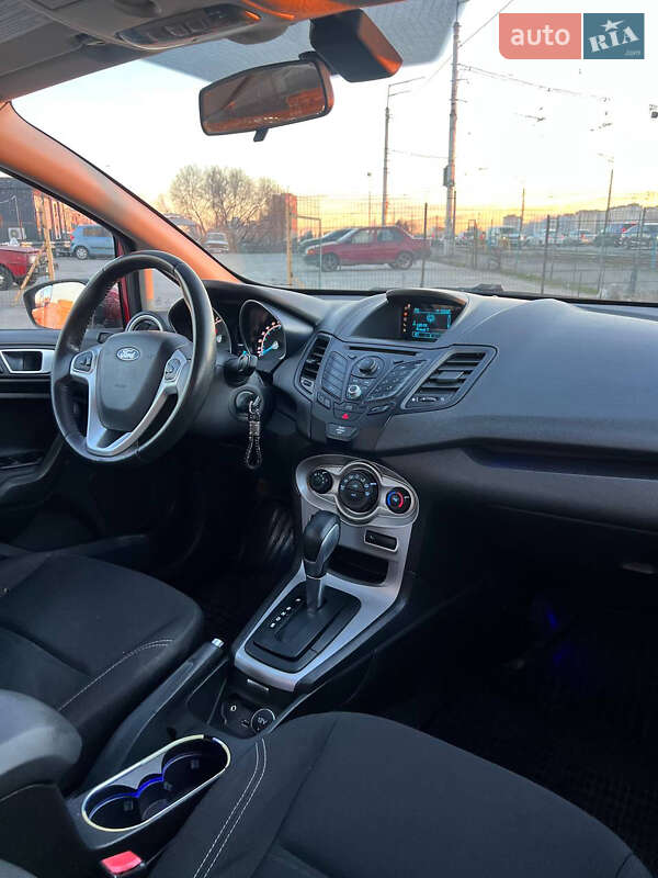 Седан Ford Fiesta 2014 в Киеве