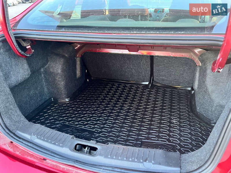 Седан Ford Fiesta 2014 в Киеве