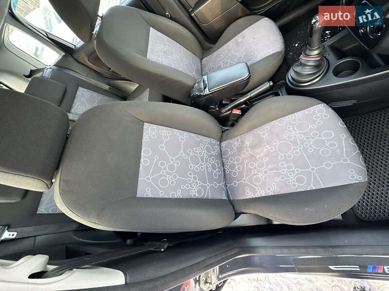 Хетчбек Ford Fiesta 2007 в Запоріжжі