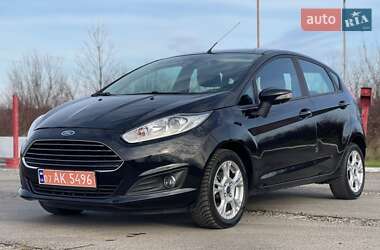 Хетчбек Ford Fiesta 2015 в Ужгороді