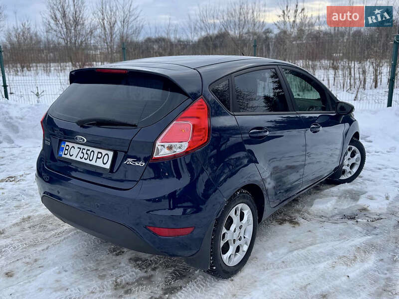 Хэтчбек Ford Fiesta 2013 в Дрогобыче