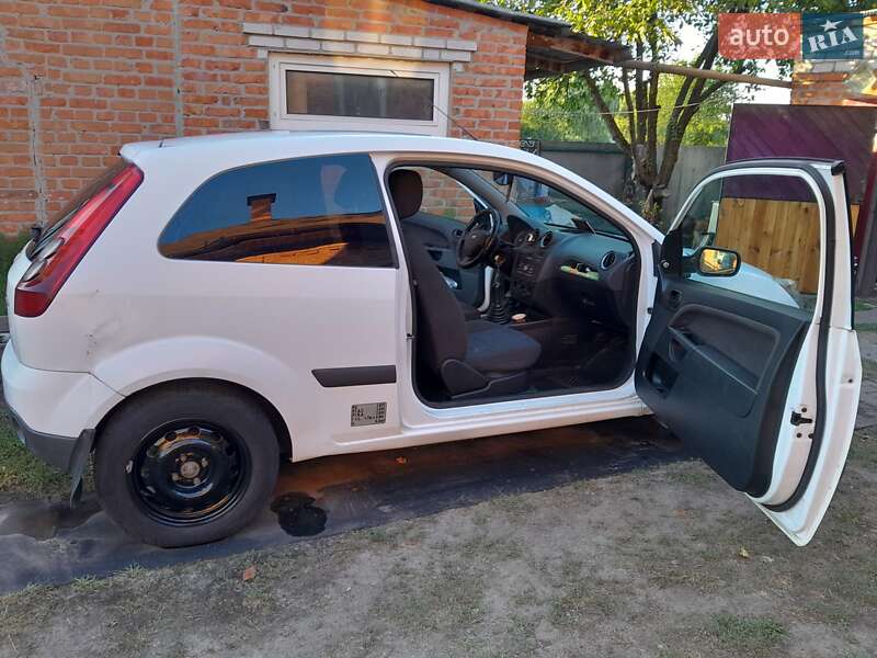 Хэтчбек Ford Fiesta 2007 в Харькове