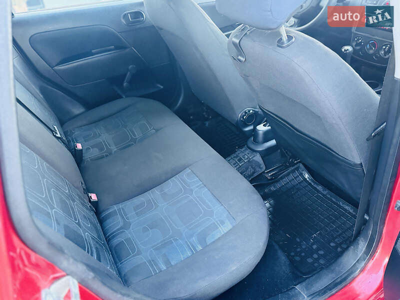 Хетчбек Ford Fiesta 2007 в Києві