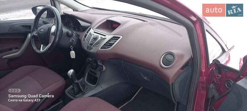 Хэтчбек Ford Fiesta 2011 в Хмельницком