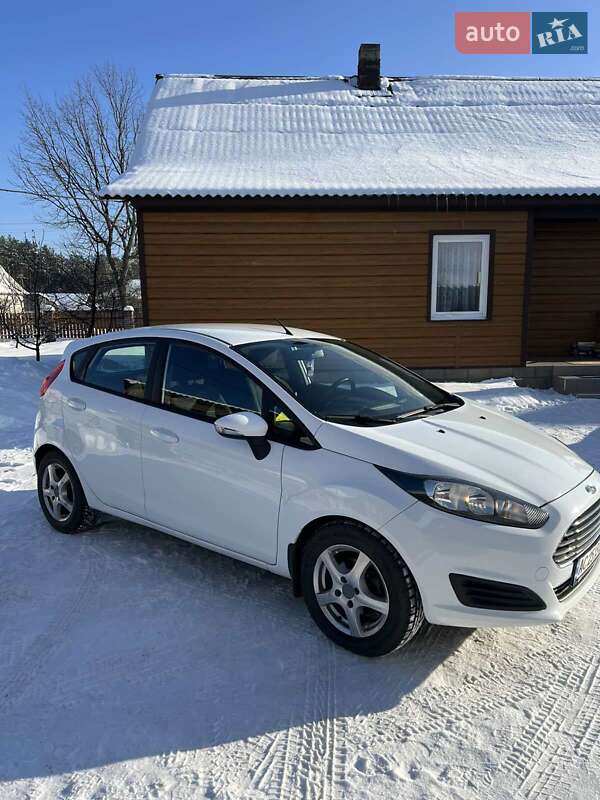 Хетчбек Ford Fiesta 2013 в Маневичах фото 22 Хетчбек Ford Fiesta 2013 в Маневичах