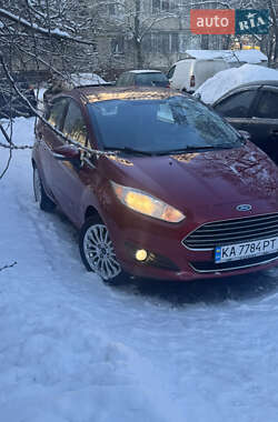 Хэтчбек Ford Fiesta 2015 в Киеве