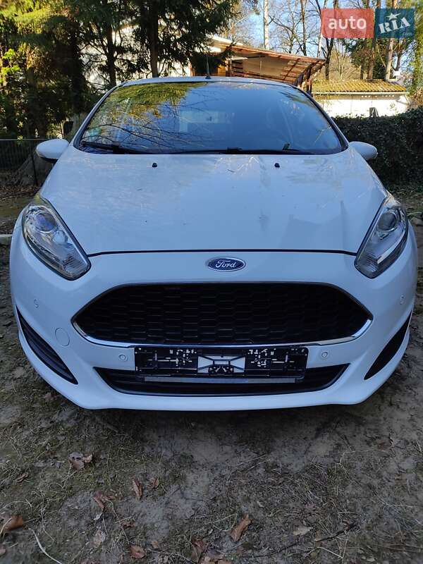 Хэтчбек Ford Fiesta 2017 в Полтаве