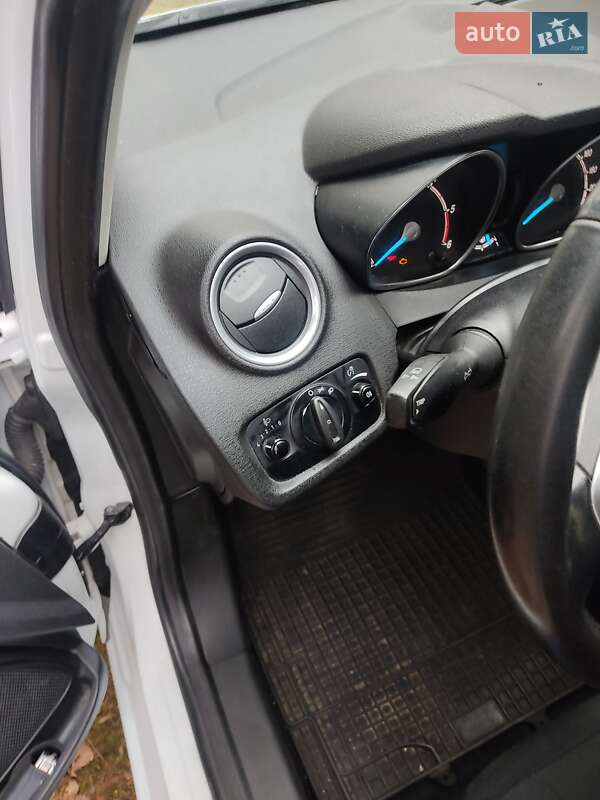 Хэтчбек Ford Fiesta 2017 в Полтаве