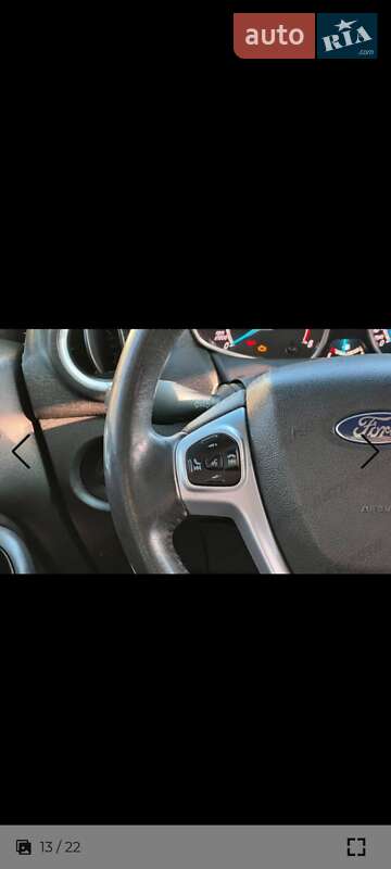 Седан Ford Fiesta 2015 в Києві