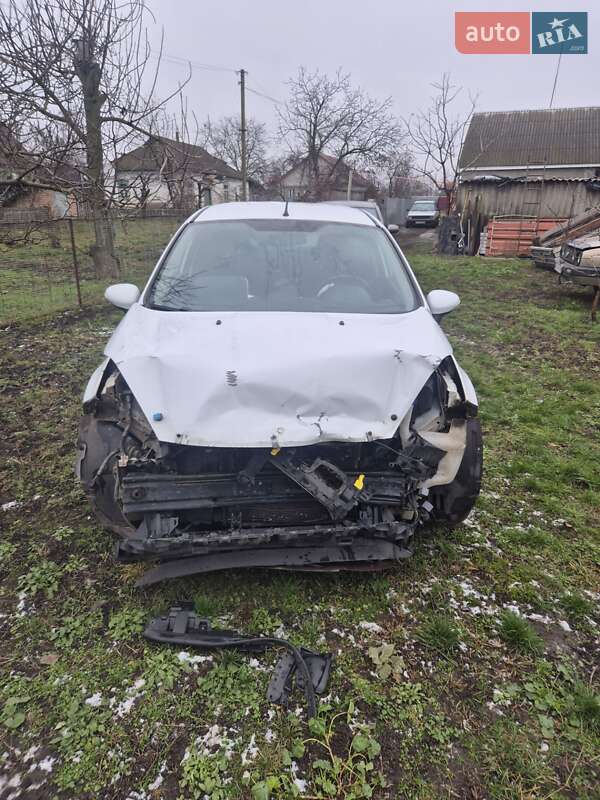 Хетчбек Ford Fiesta 2013 в Яготині