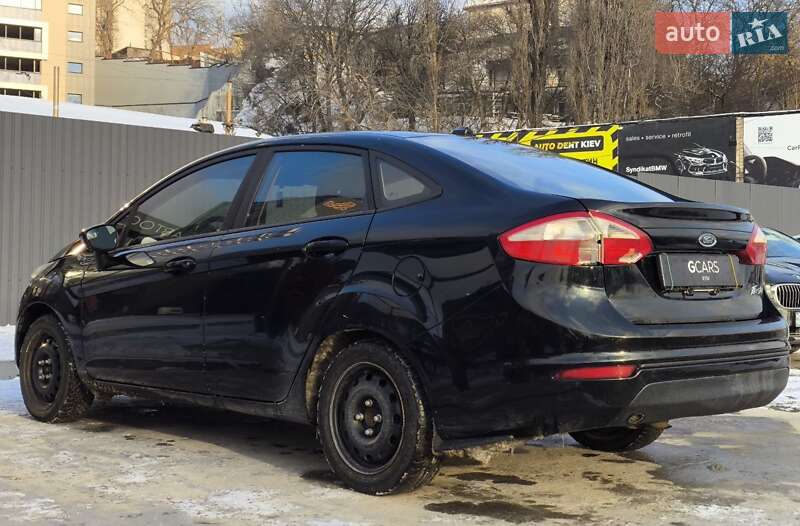 Седан Ford Fiesta 2017 в Києві