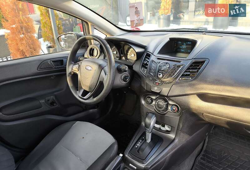 Седан Ford Fiesta 2017 в Києві