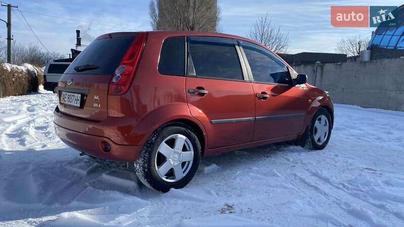 Хэтчбек Ford Fiesta 2007 в Днепре