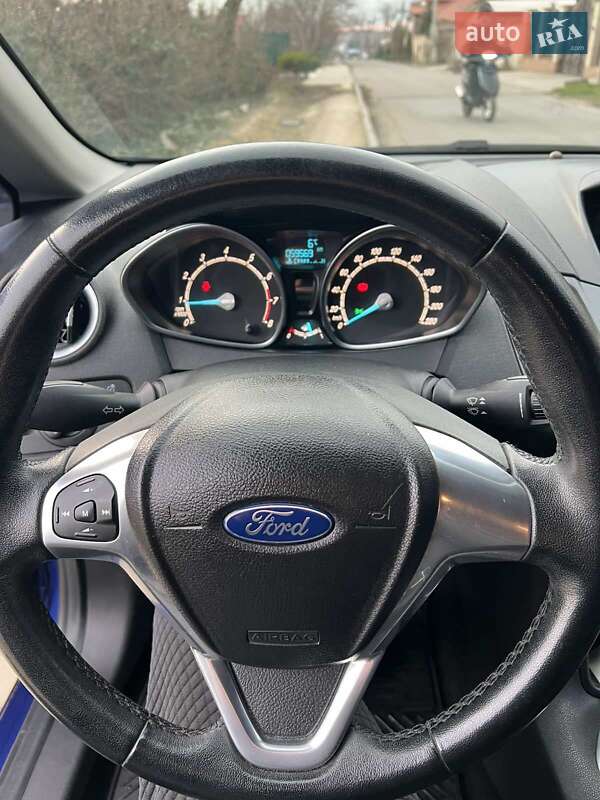 Хэтчбек Ford Fiesta 2013 в Одессе