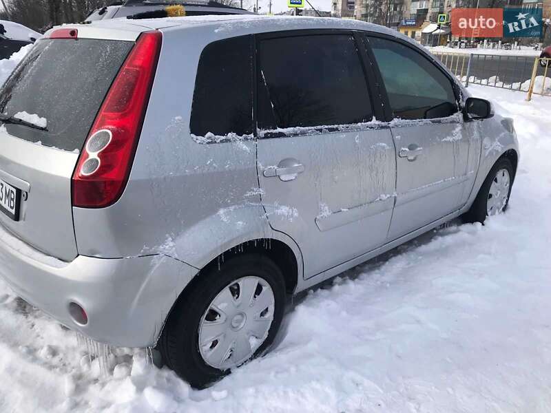 Хетчбек Ford Fiesta 2007 в Ладижині фото 4 Хетчбек Ford Fiesta 2007 в Ладижині