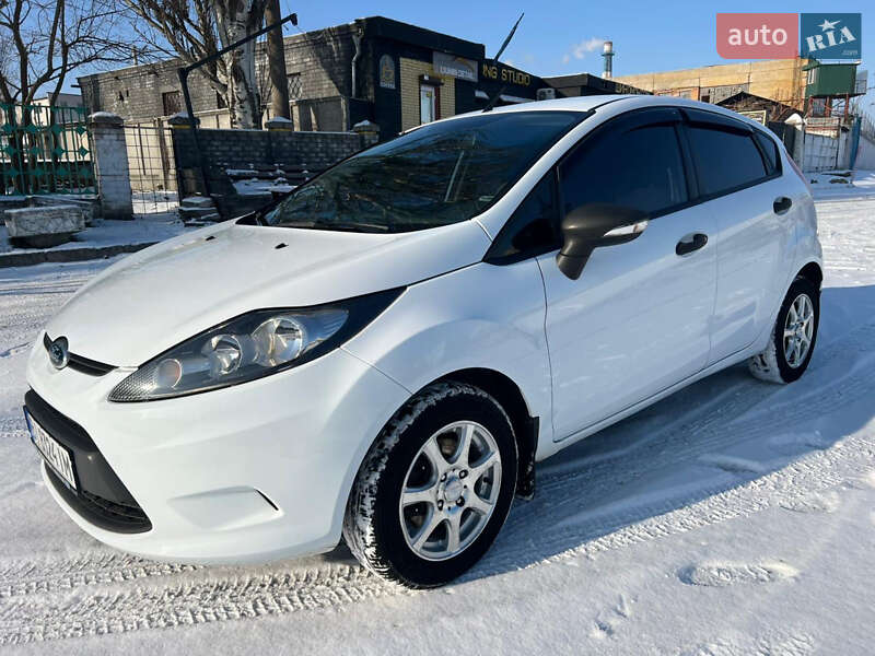 Хетчбек Ford Fiesta 2011 в Кременчуці фото 2 Хетчбек Ford Fiesta 2011 в Кременчуці