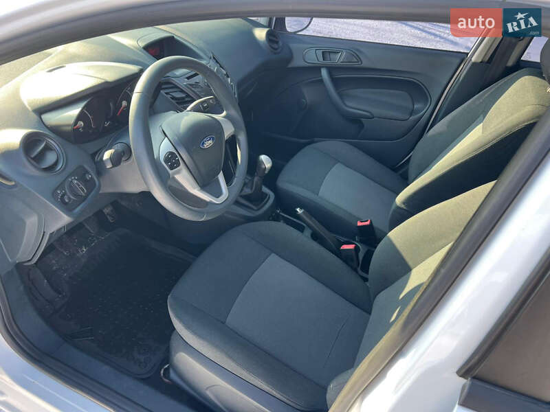 Хетчбек Ford Fiesta 2011 в Кременчуці фото 16 Хетчбек Ford Fiesta 2011 в Кременчуці