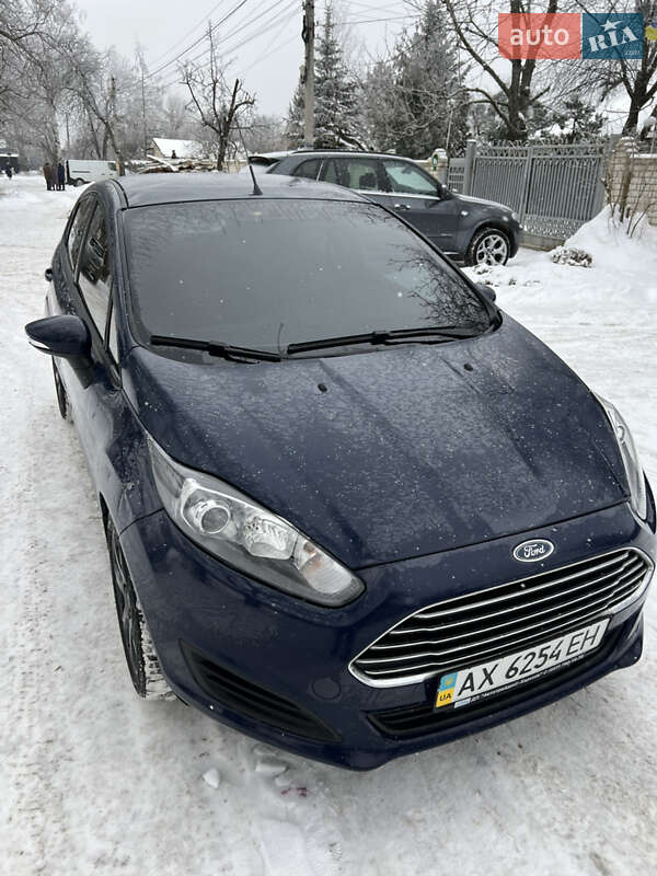 Хетчбек Ford Fiesta 2013 в Високому фото 2 Хетчбек Ford Fiesta 2013 в Високому
