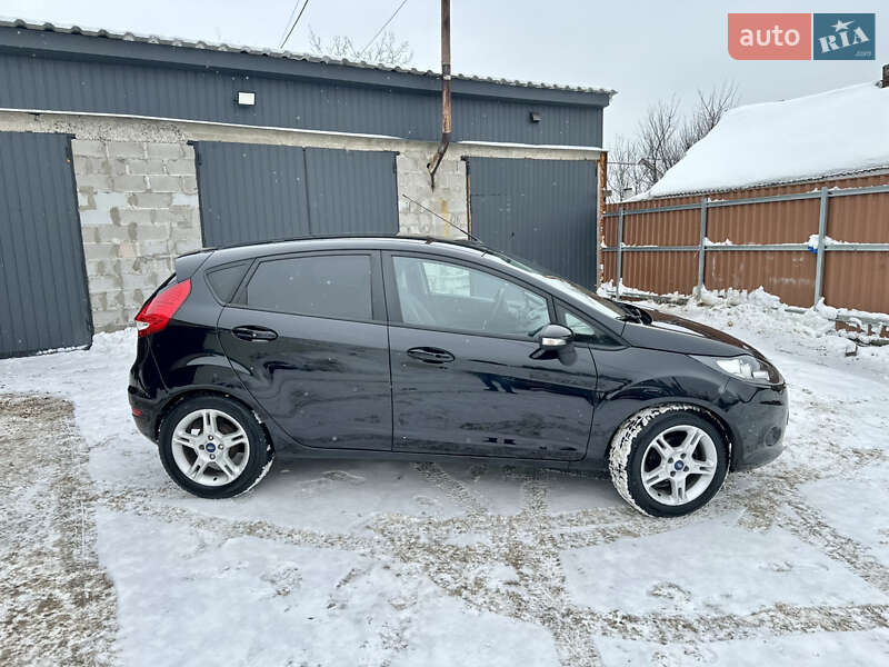 Хетчбек Ford Fiesta 2011 в Житомирі