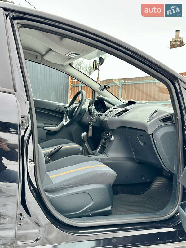 Хетчбек Ford Fiesta 2011 в Житомирі