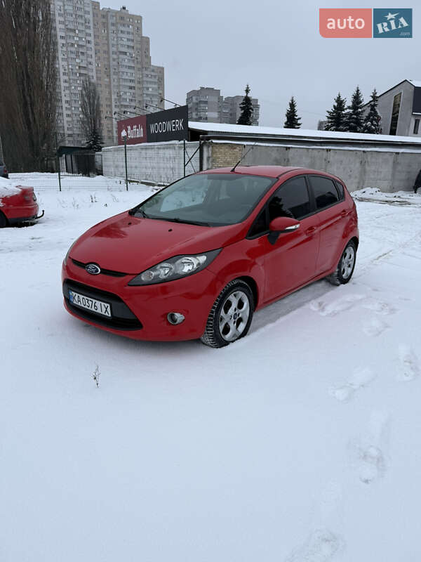 Хетчбек Ford Fiesta 2012 в Києві фото Хетчбек Ford Fiesta 2012 в Києві