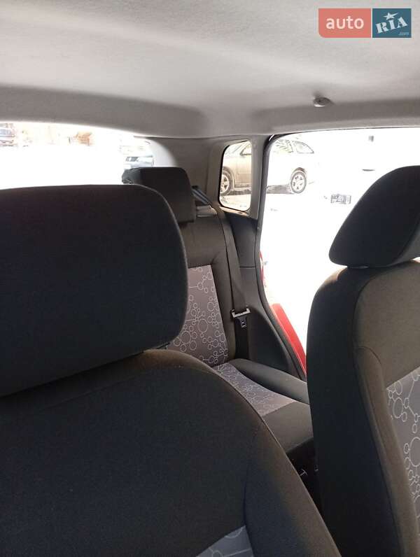 Хэтчбек Ford Fiesta 2008 в Шептицькому