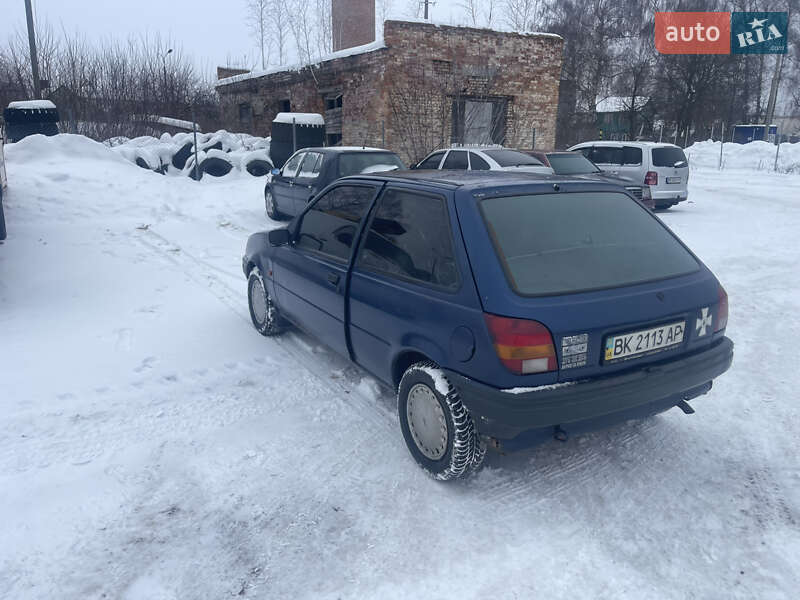 Хэтчбек Ford Fiesta 1994 в Квасилове